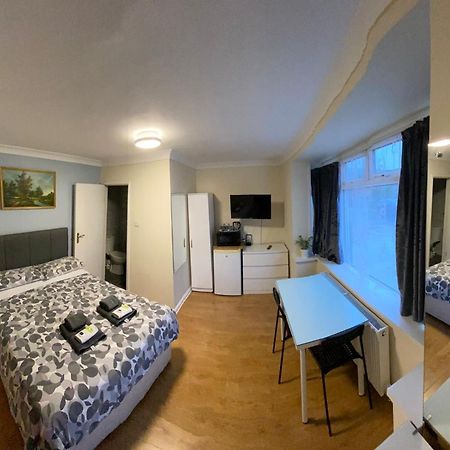 Kensal Lodge Guest House Londra Esterno foto