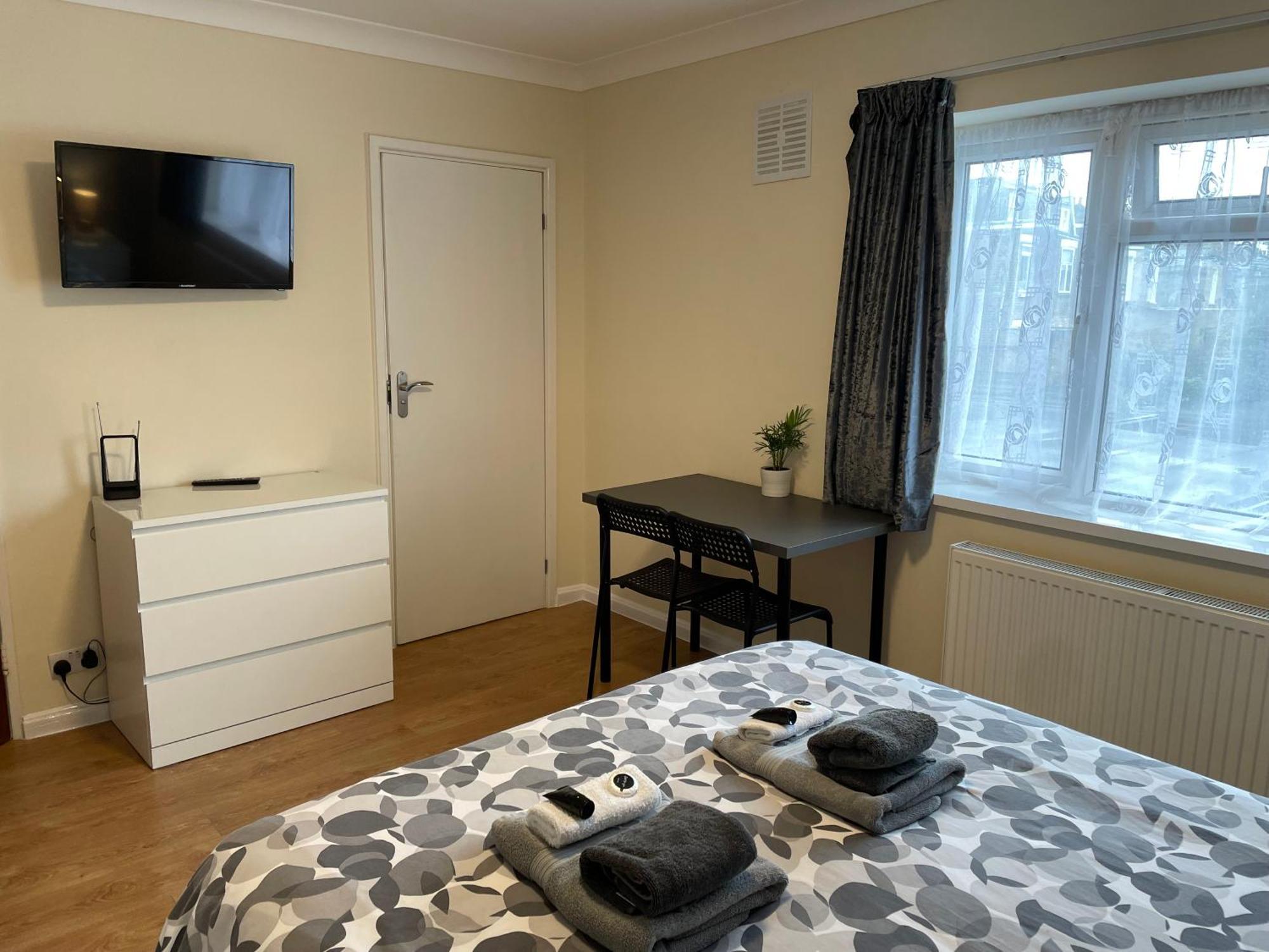Kensal Lodge Guest House Londra Esterno foto