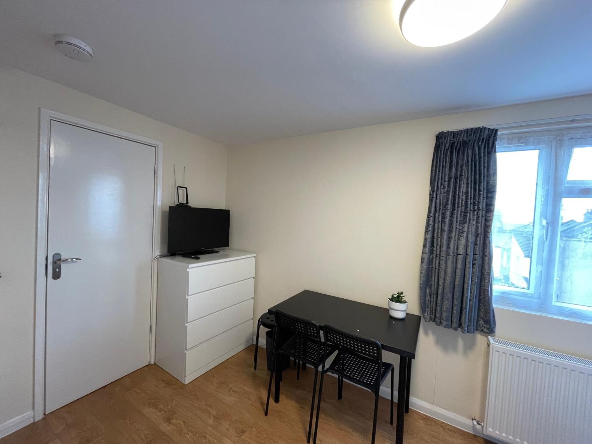 Kensal Lodge Guest House Londra Esterno foto