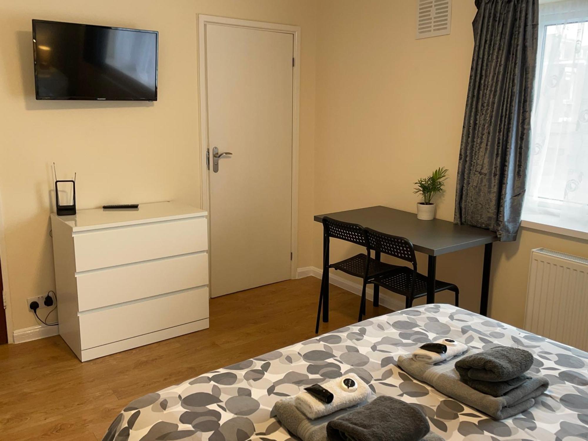 Kensal Lodge Guest House Londra Esterno foto