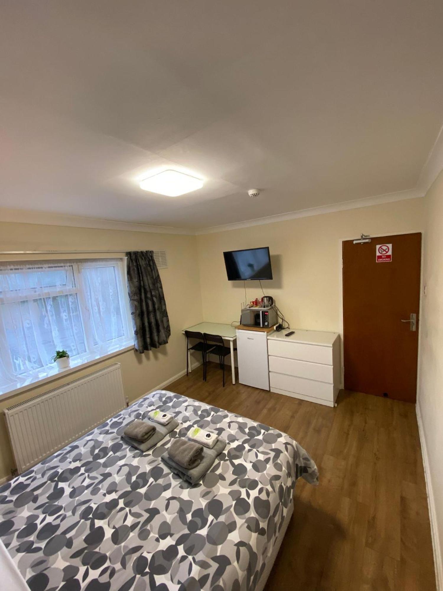 Kensal Lodge Guest House Londra Esterno foto